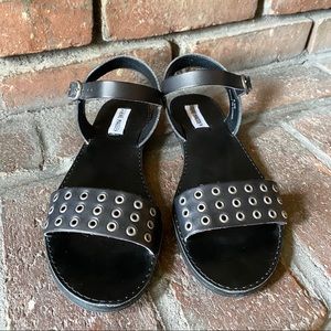 Steve Madden Sandals Size 8.5